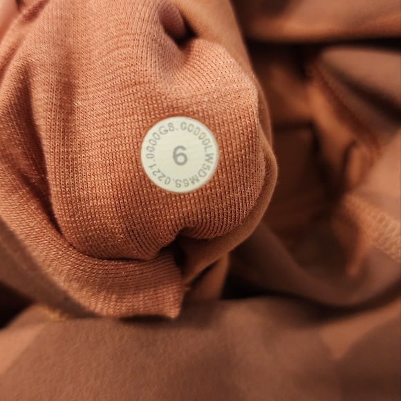 Lululemon Align 25, Size 6, Pink Camo, Excellent condition. - Picture 4 of 4